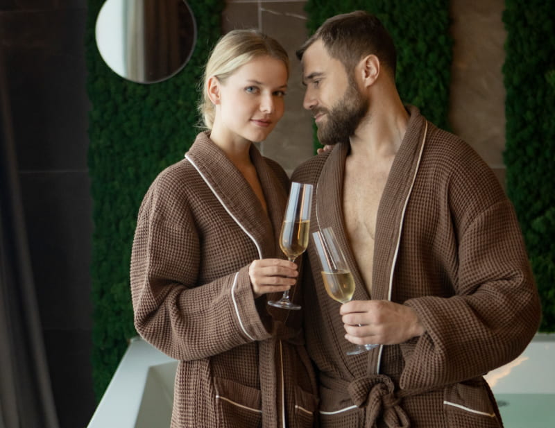 Oriental night (+ 1.5 hours of apartment rent additional to treatments)