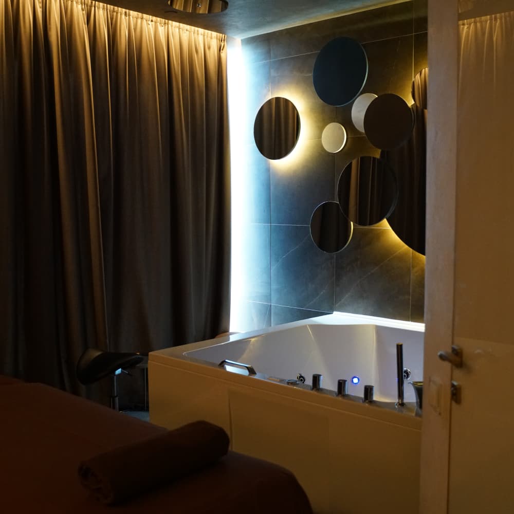 Apartment rent night