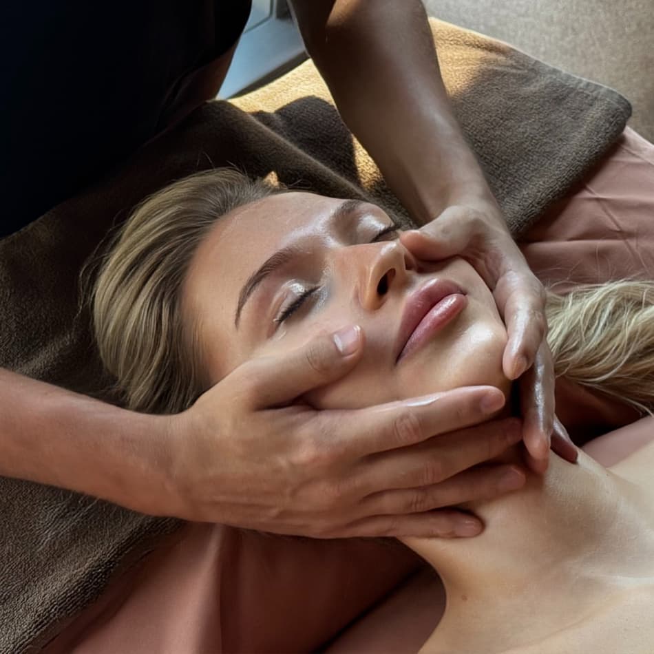 Facial massage by mask